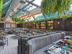 Buffet déjeuner (38.37 SGD par personne)