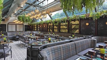 Breakfast, lunch, dinner served; Asian cuisine