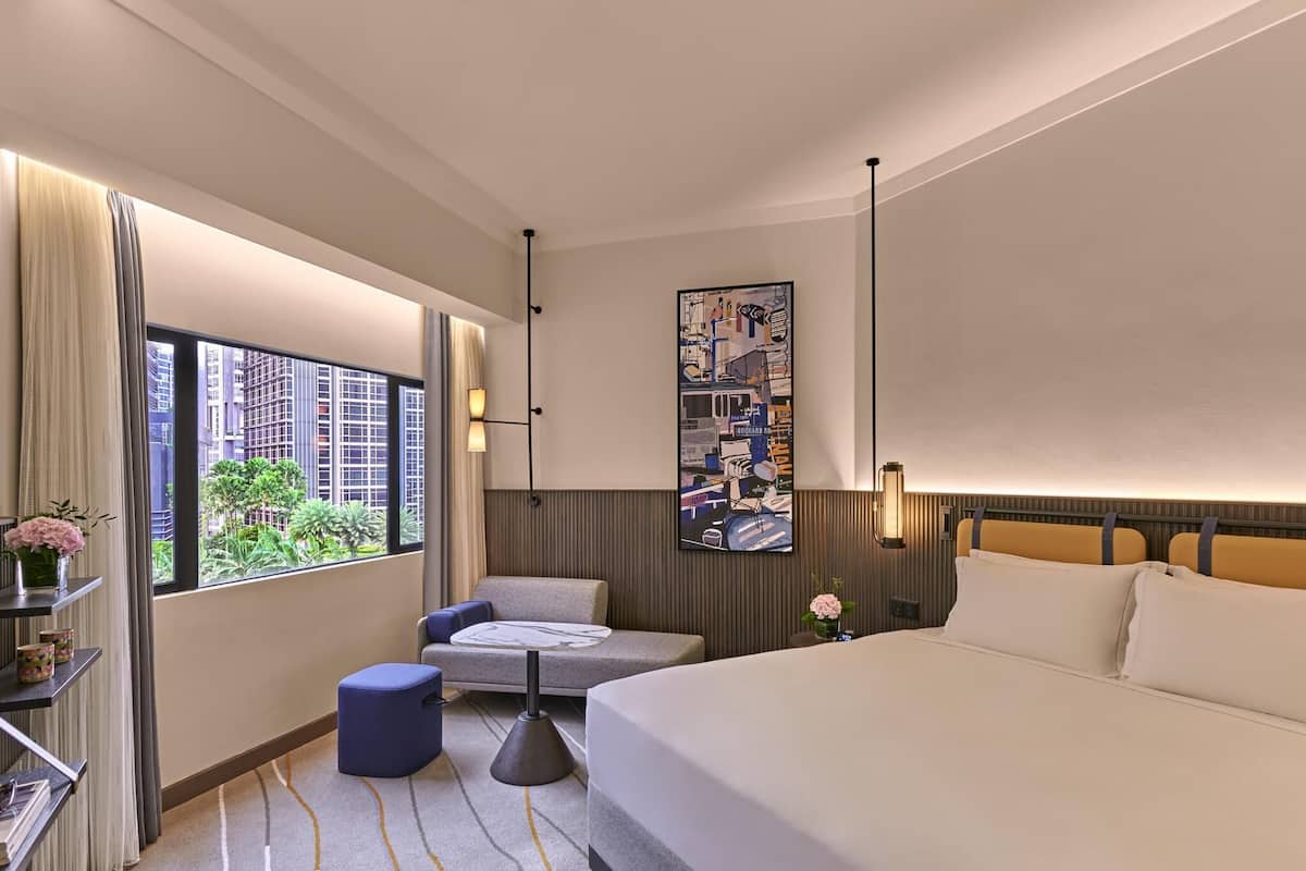 디럭스룸, 킹사이즈침대 1개, 금연, 에어컨 (High Floor) | 객실 내 금고, 책상, 암막 커튼, 다리미/다리미판