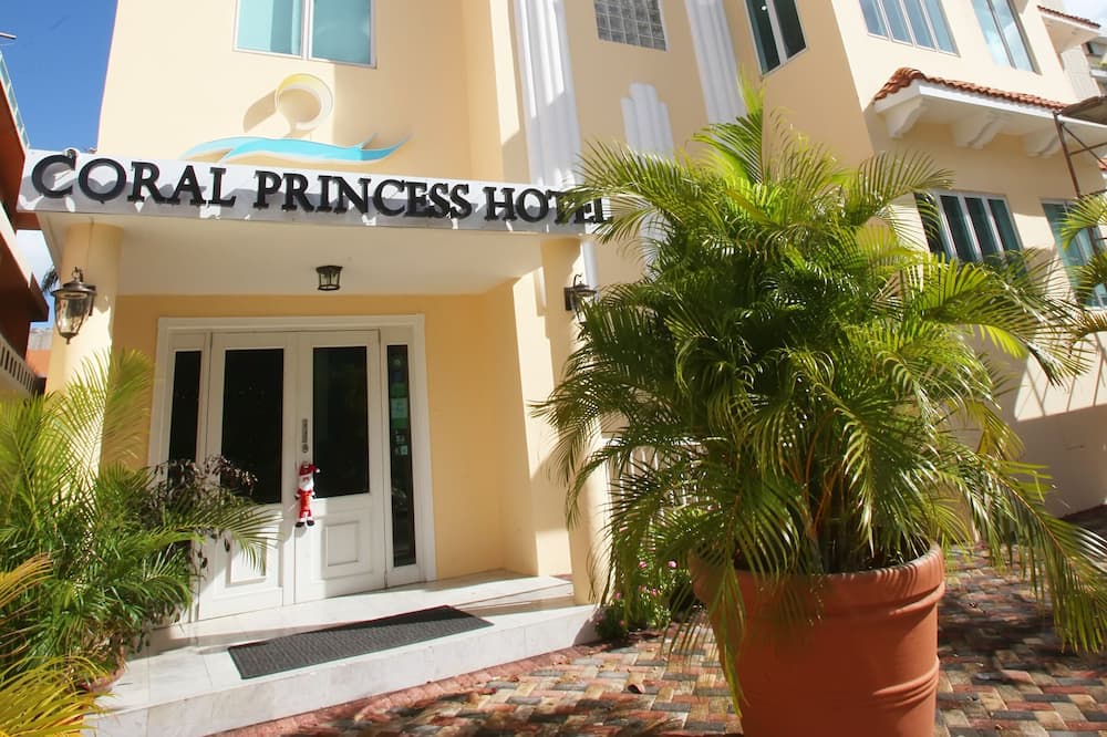 Coral Princess Hotel