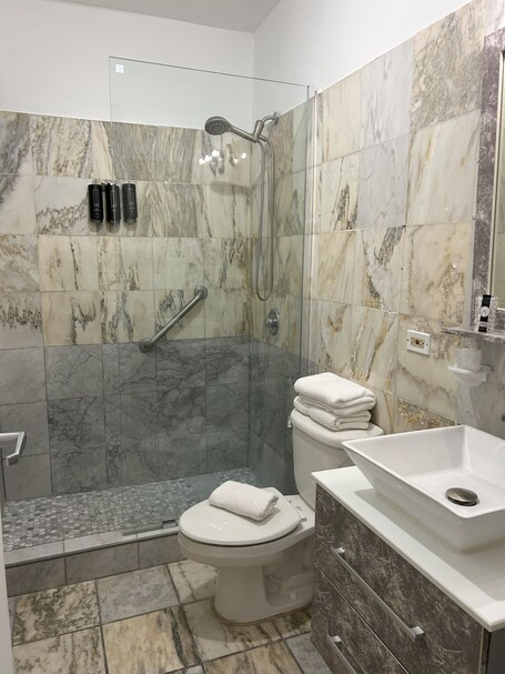 Coral Princess Hotel - Image 22