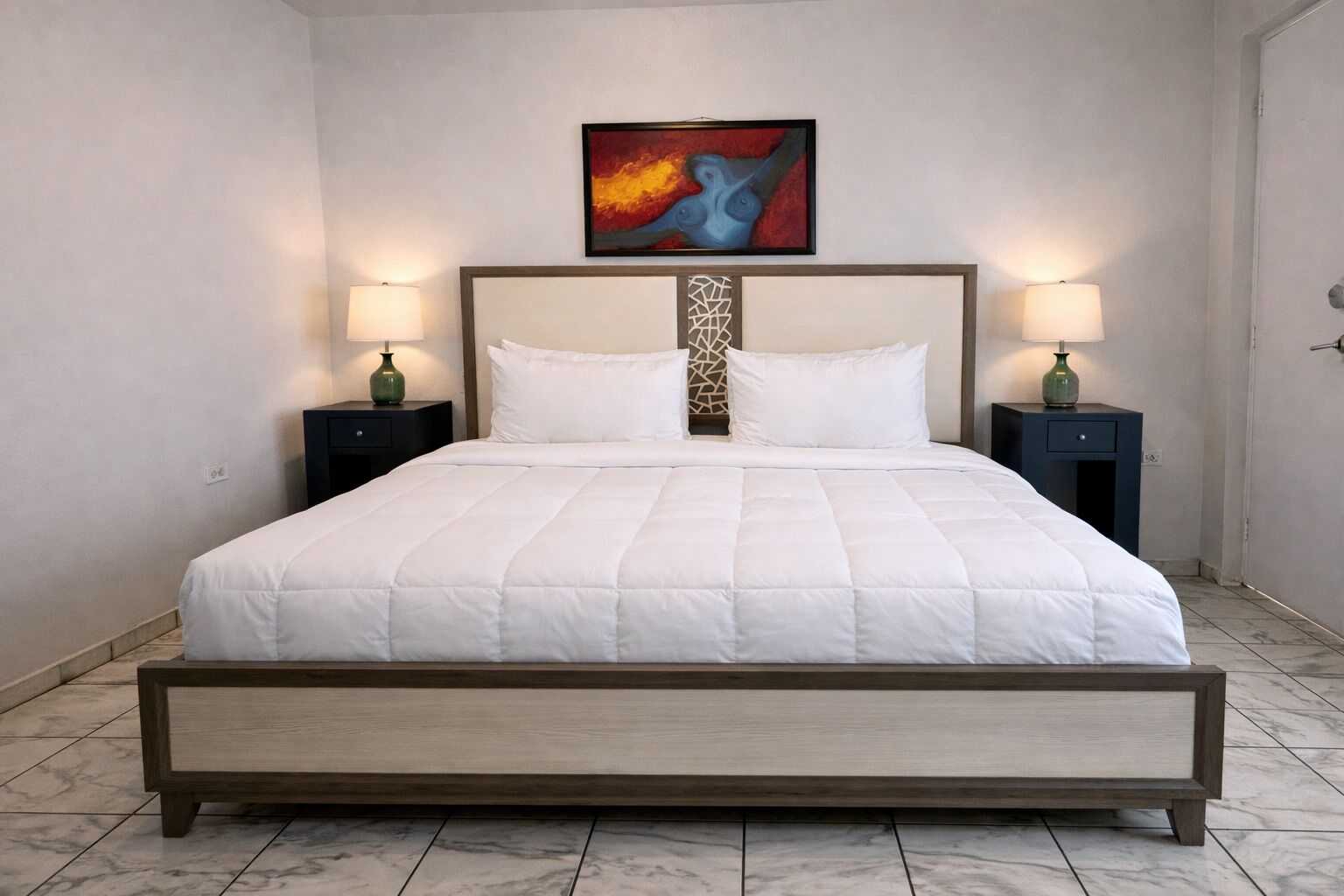 Rom – superior, 1 kingsize-seng | Dundyner, individuelt dekorert, individuelt innredet og skrivebord