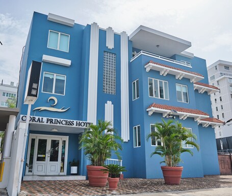 Coral Princess Hotel - Image 4