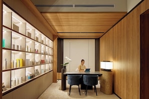Spa reception - PARKROYAL Serviced Suites Singapore (Singapore)
