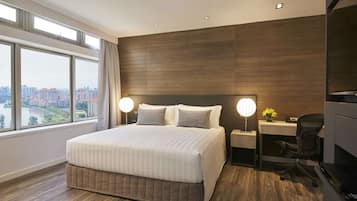 Premium Room, 1 Bedroom | In-room safe, desk, laptop workspace, blackout drapes