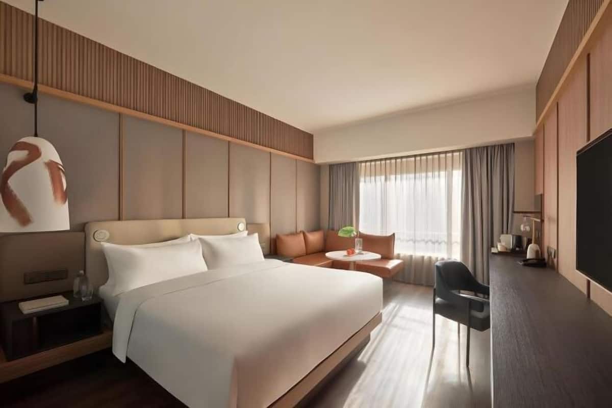 In-room safe, individually decorated, individually furnished, desk