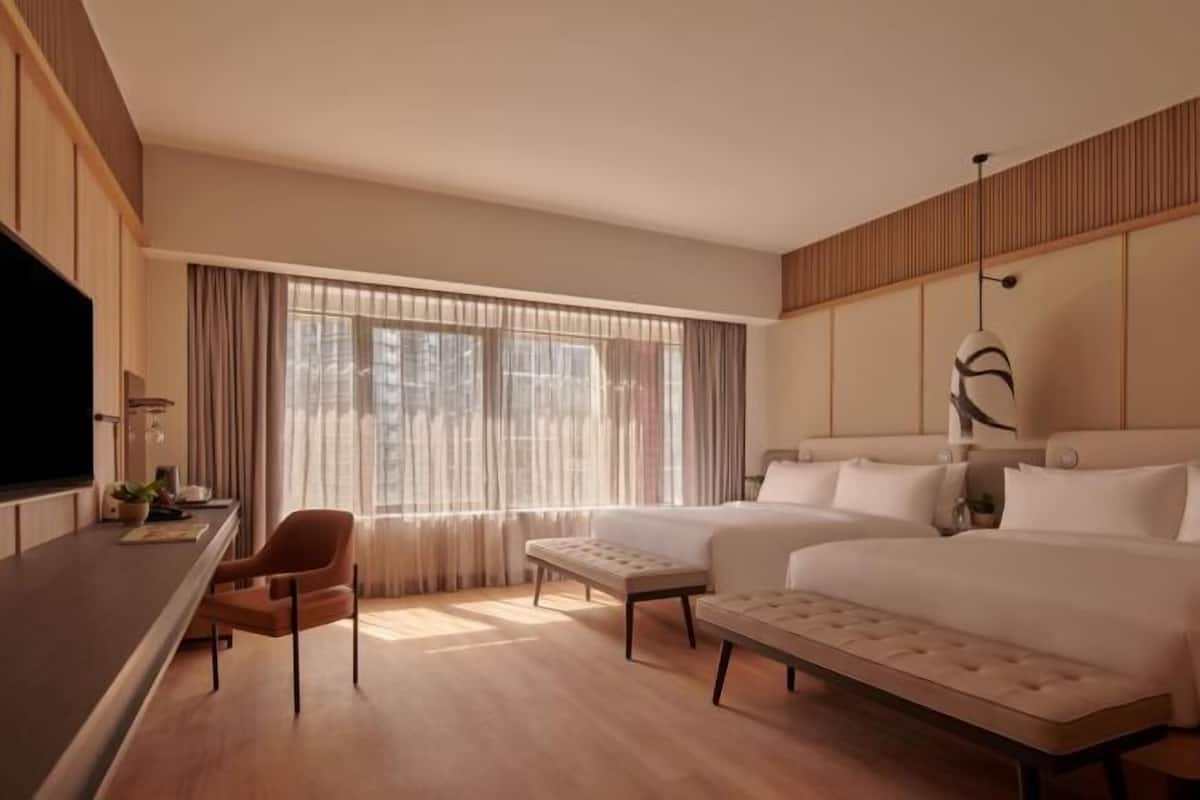 In-room safe, individually decorated, individually furnished, desk