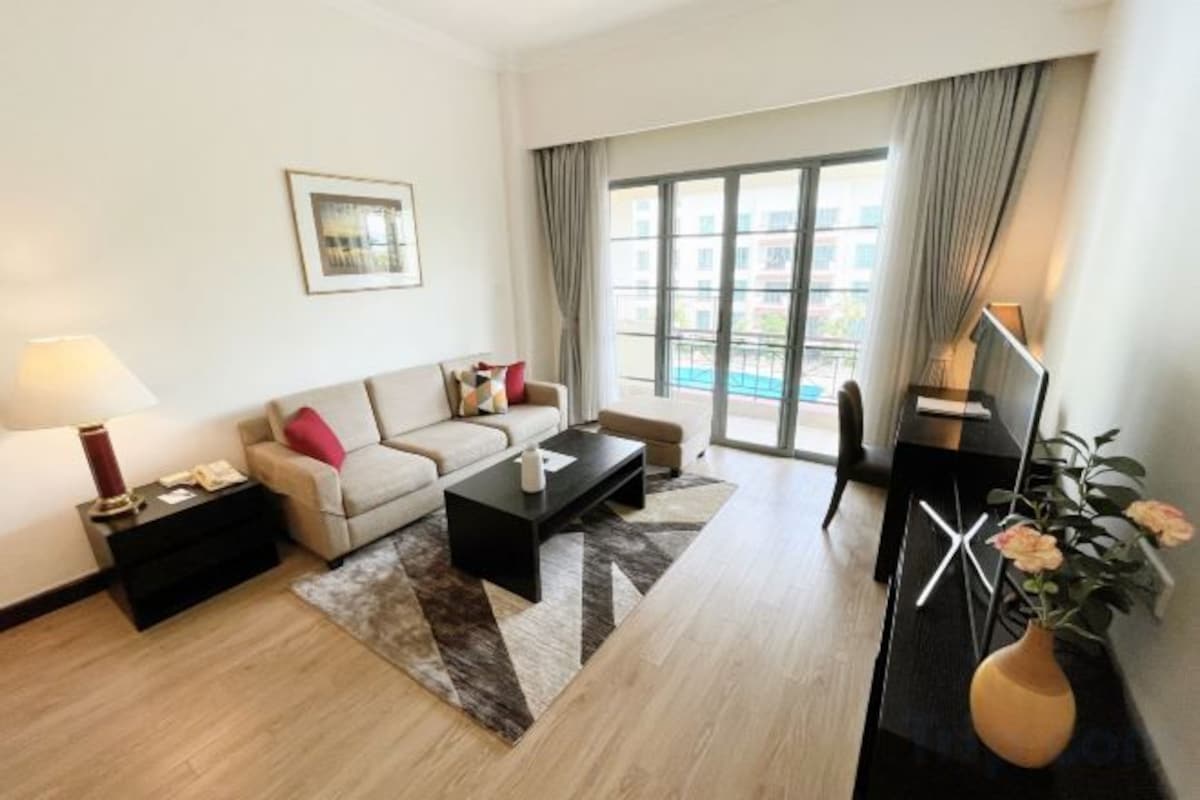 One Bedroom Apartment