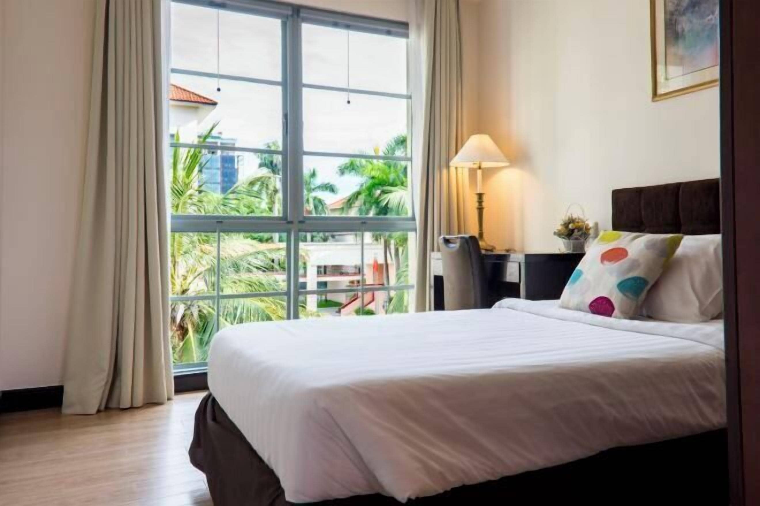 1 dormitorio, caja fuerte, escritorio