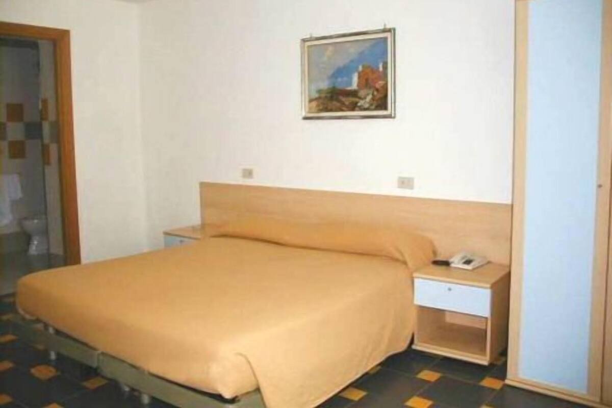 In-room safe, soundproofing, cots/infant beds, free WiFi