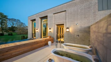 Salas de tratamientos para parejas, sauna, baño turco