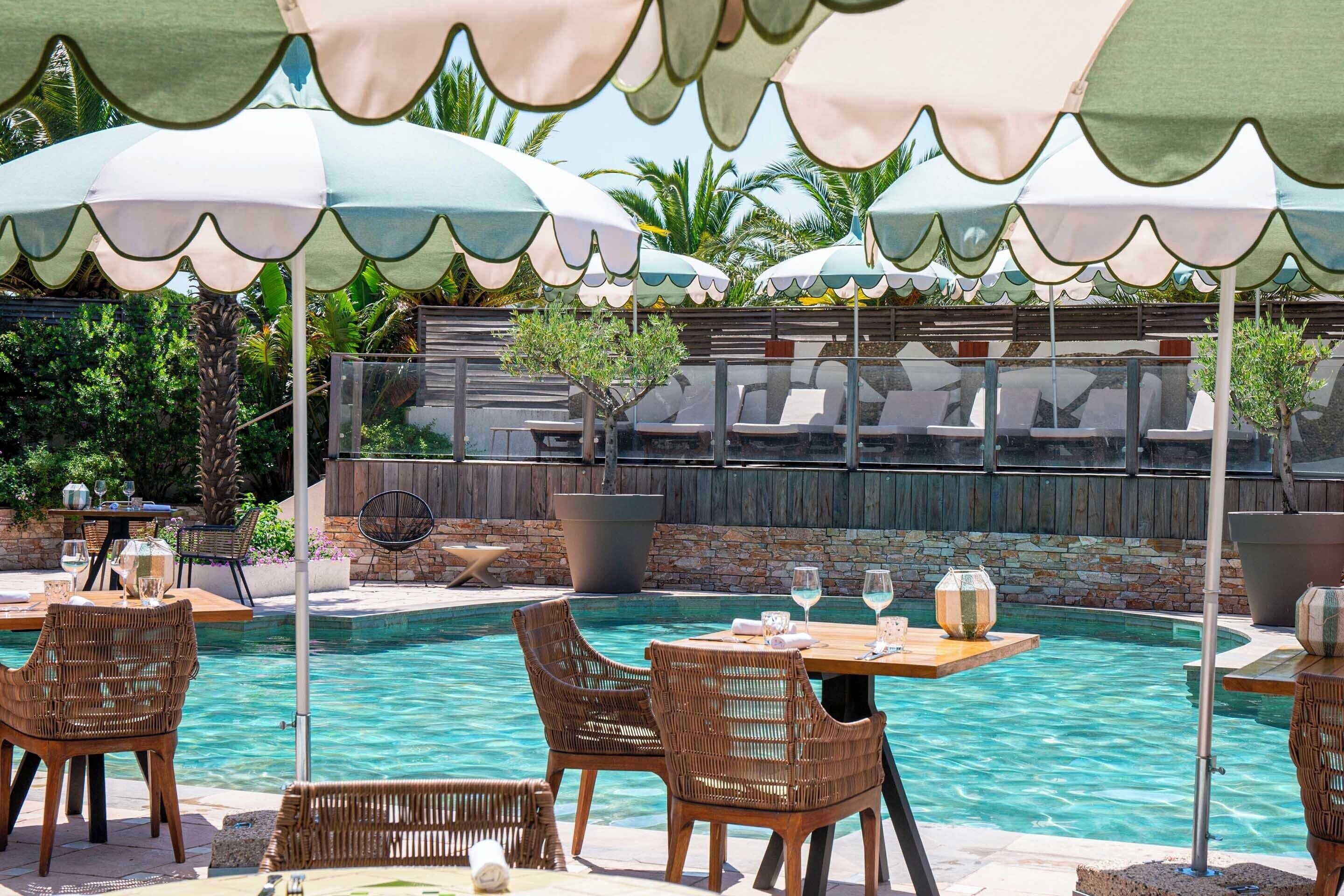 2 outdoor pools, pool umbrellas, sun loungers