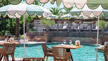 2 outdoor pools, pool umbrellas, sun loungers