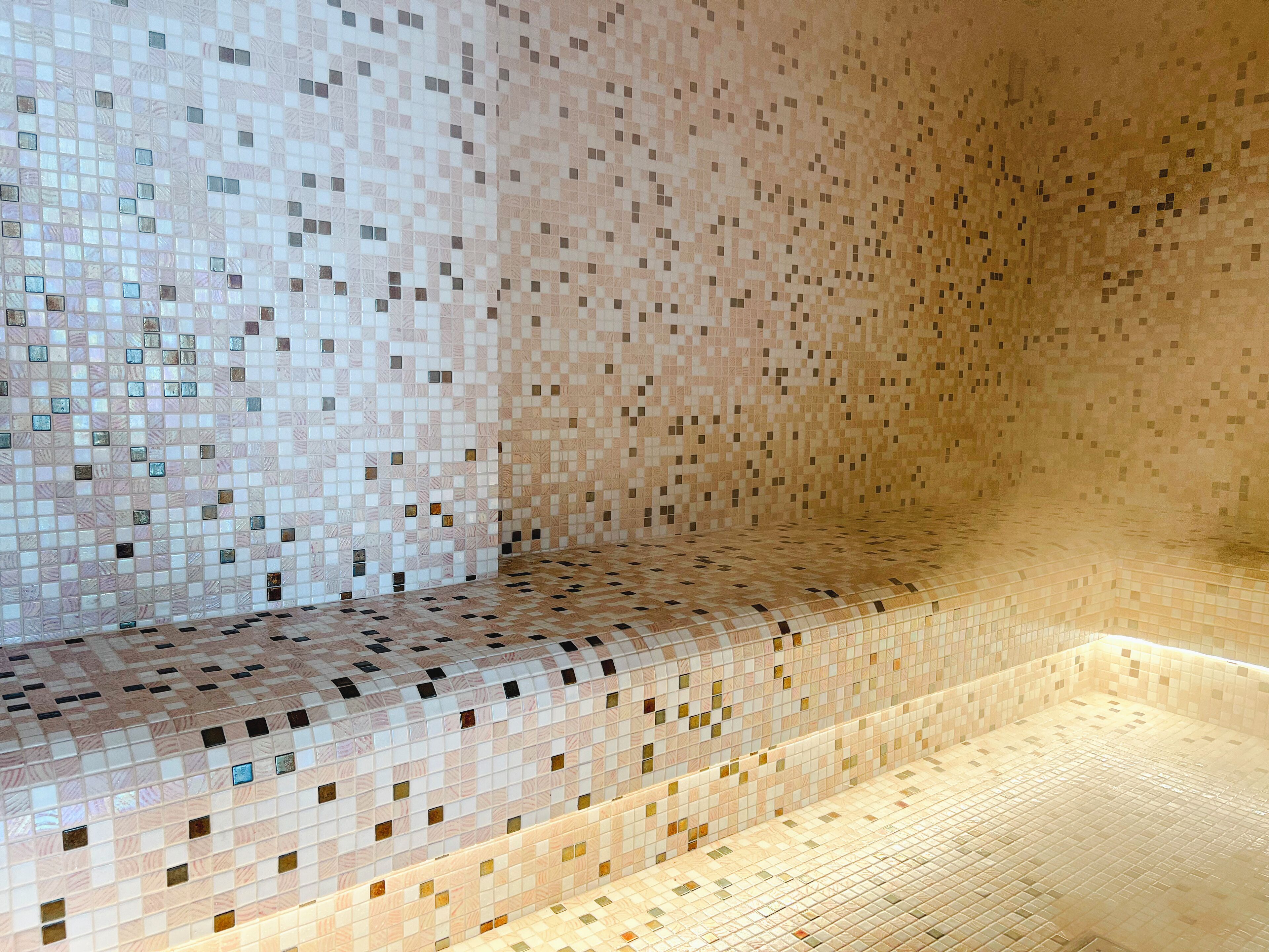 Steam room, Turkish bath, body treatments, hydrotherapy, body wraps