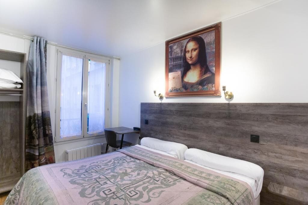 Photo - Hotel Leonard De Vinci 75011