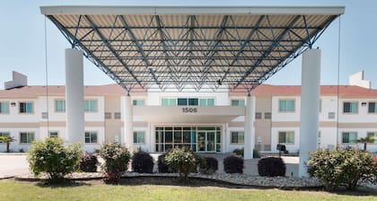 Motel 6 Hillsboro, TX