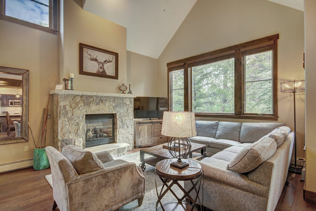 Townhome, 3 Bedrooms | Living area