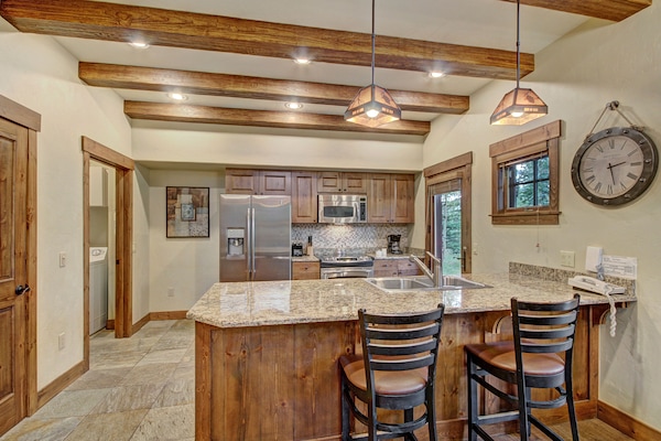 Resortwoning, 3 slaapkamers | Privékeuken | Een koelkast/vriezer, een magnetron, een oven, een kookplaat