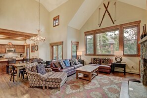 Télévision de 30 pouces avec chaînes par câble, cheminée