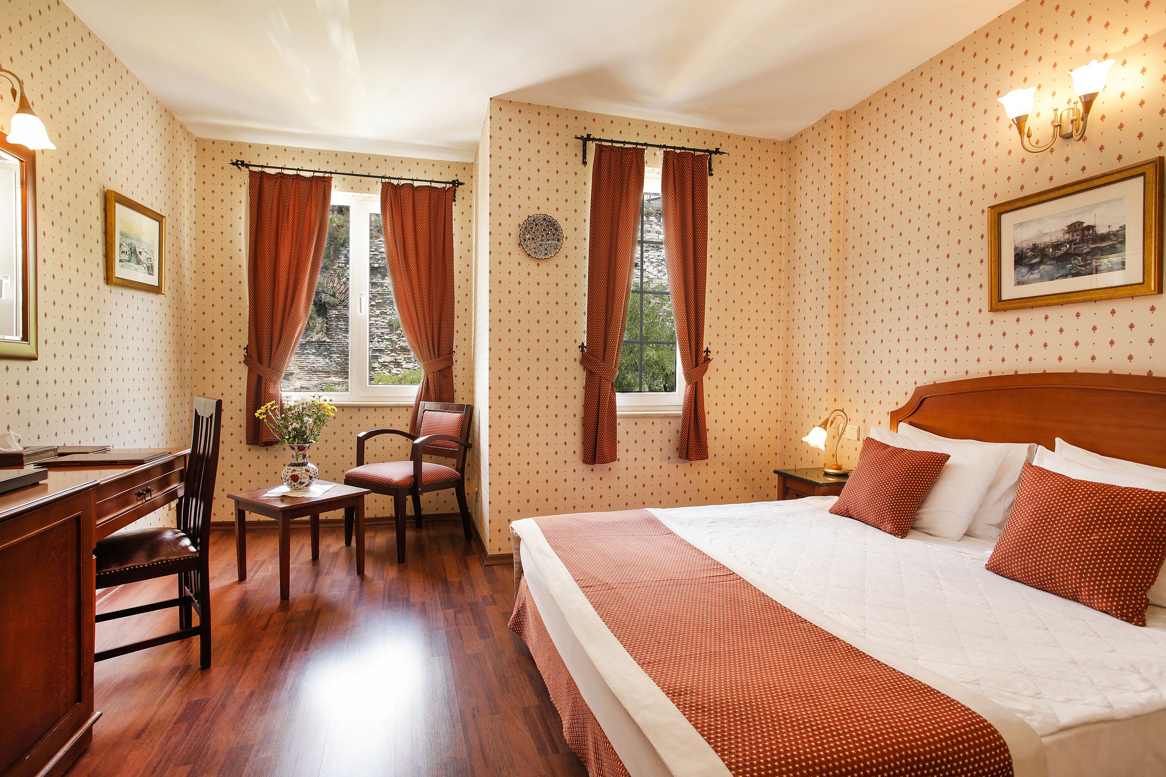 standard double or twin room | 1 bedroom, premium bedding, minibar, in-room safe