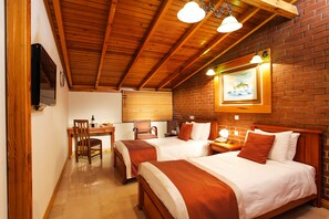 Standard Double or Twin Room | 1 bedroom, premium bedding, minibar, in-room safe