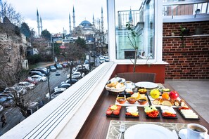 Restaurant - Erguvan Hotel - Special Class (Istanbul)