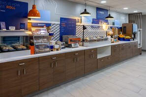 Free daily continental breakfast 