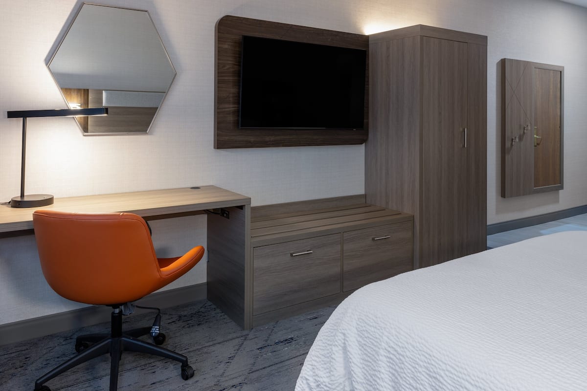 In-room safe, desk, soundproofing, iron/ironing board