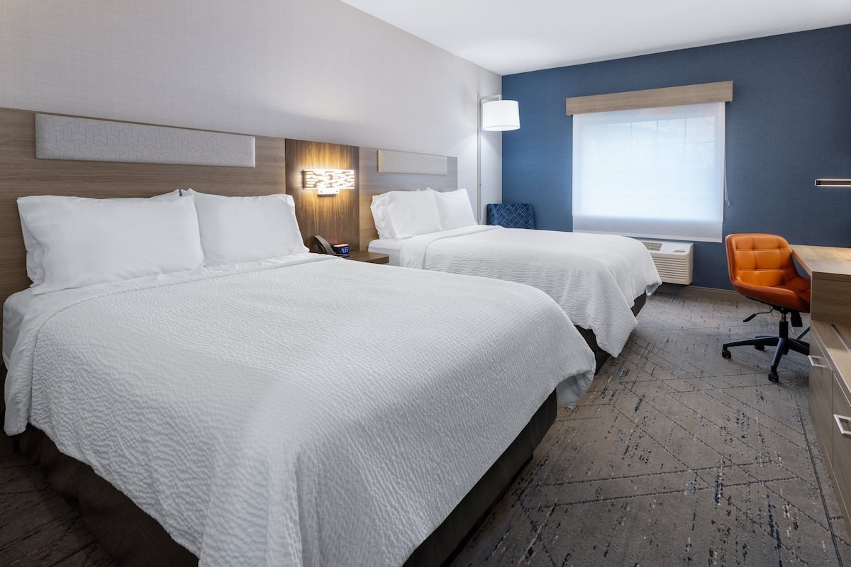 In-room safe, desk, soundproofing, iron/ironing board
