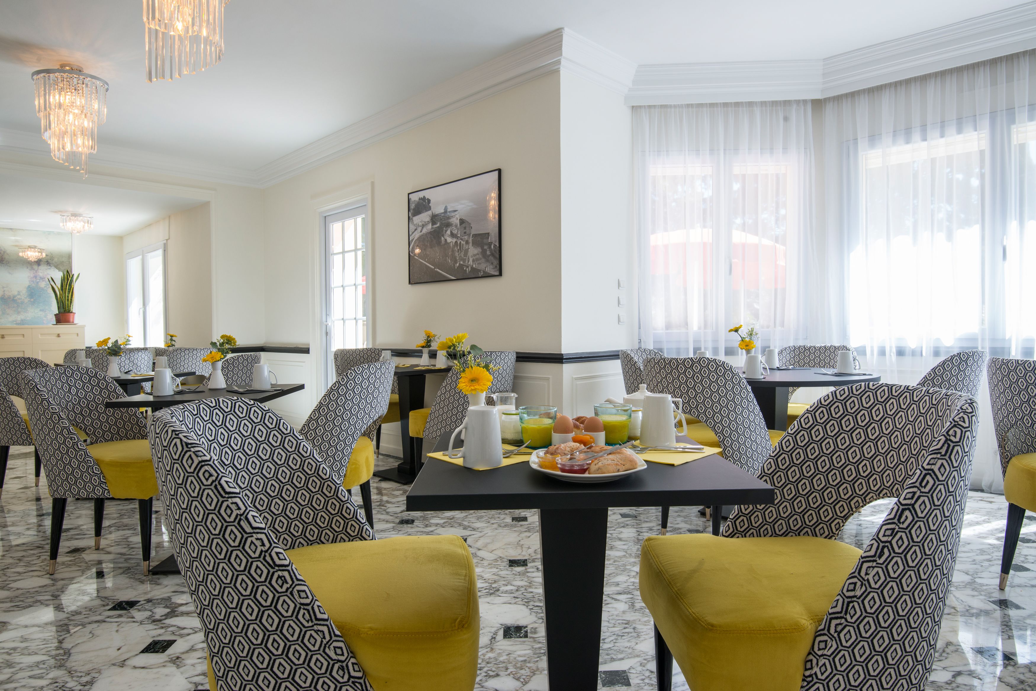 daily buffet breakfast (eur 18 per person)