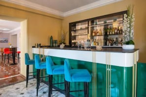 Bar (in der Unterkunft)