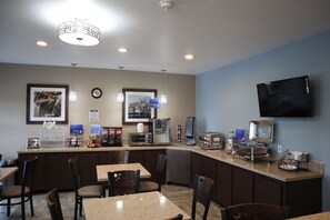 Free daily full breakfast
