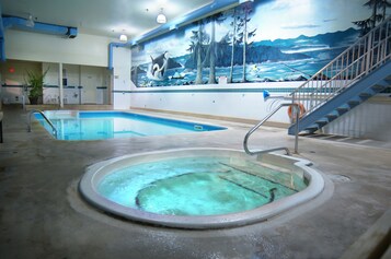 Indoor spa tub