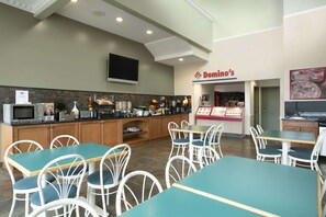 Free daily buffet breakfast - Ramada Limited Merritt (Merritt)