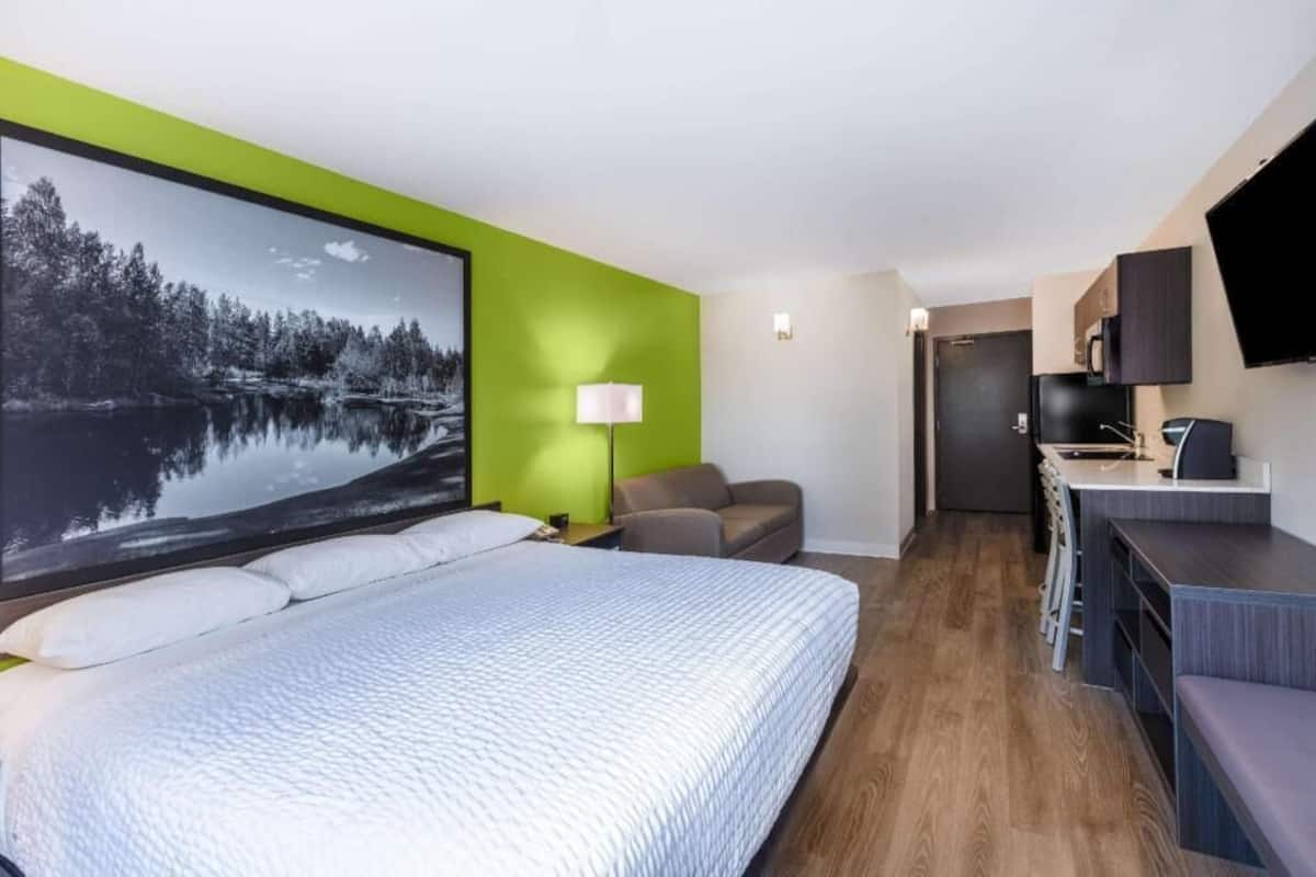 Desk, iron/ironing board, free cots/infant beds, free WiFi