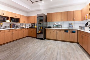 Desayuno continental incluido todos los días 