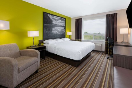 Super 8 by Wyndham Winnipeg East MB - Image 57