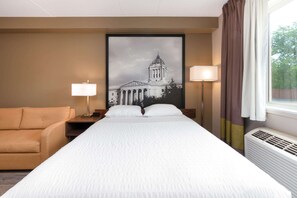 Habitación, 1 cama de matrimonio, no fumadores | Colchones con acolchado adicional y escritorio