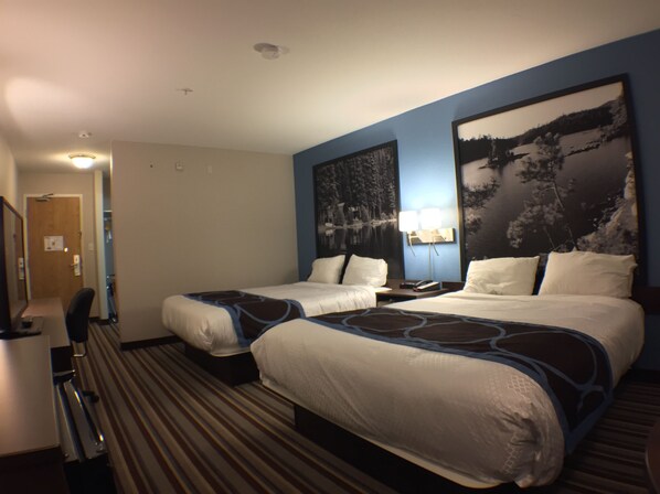 Room, 2 Queen Beds, Non Smoking (Upgraded)