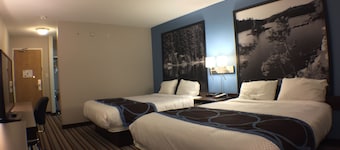 Super 8 by Wyndham Fort Frances