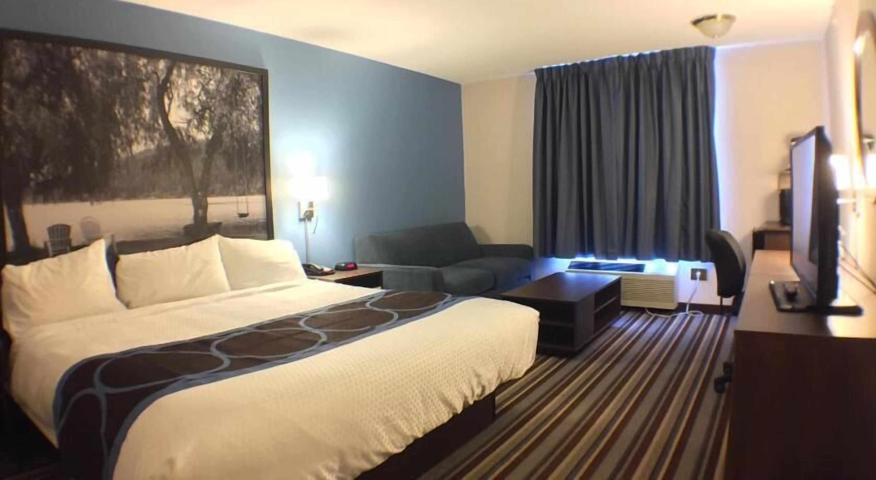 Desk, iron/ironing board, free cribs/infant beds, free rollaway beds