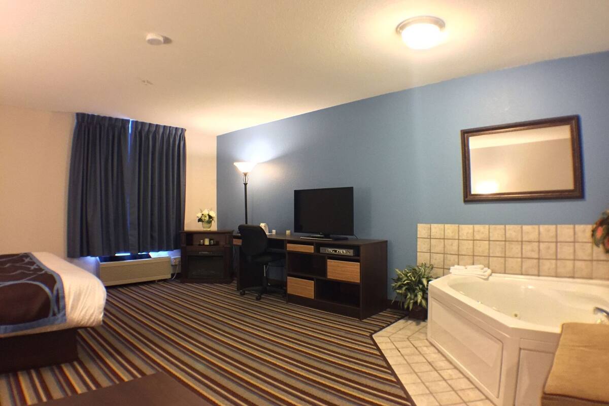 Desk, iron/ironing board, free cribs/infant beds, free rollaway beds