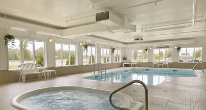 Super 8 by Wyndham Fort Frances