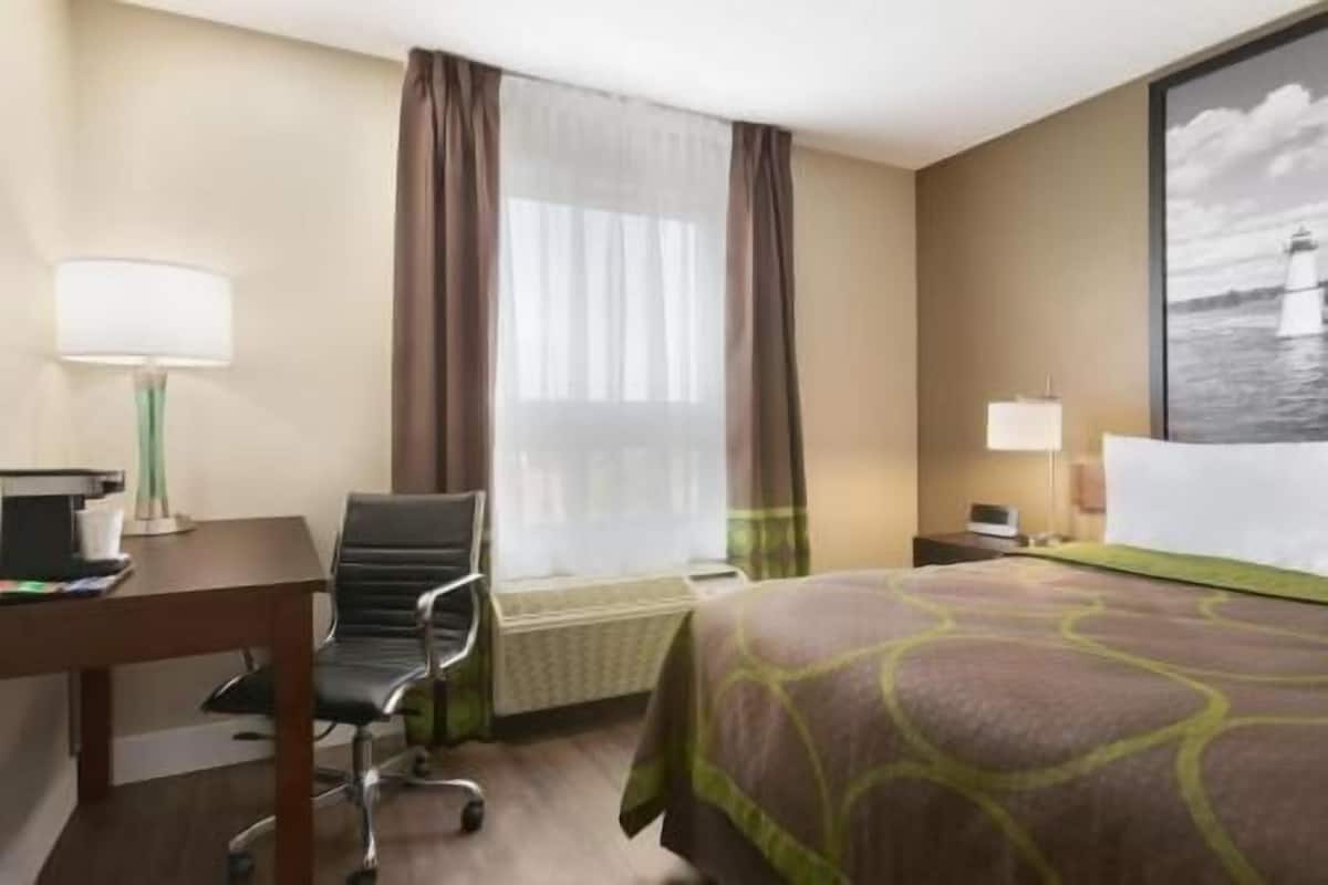 Skrivbord, strykjärn/strykbräda, barnsängar och gratis wi-fi