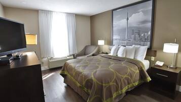 Bureau, fer et planche à repasser, lit de bébé (supplément)