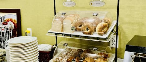 Free daily continental breakfast