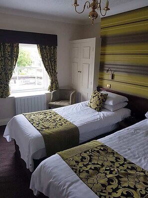 1 bedroom, premium bedding, desk, blackout curtains