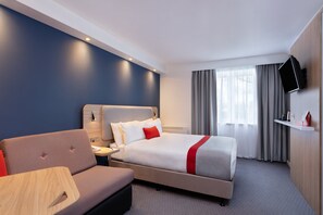 Standard Room, 1 Double Bed (with Free Hot Breakfast) | Premium bedding, in-room safe, desk, laptop workspace