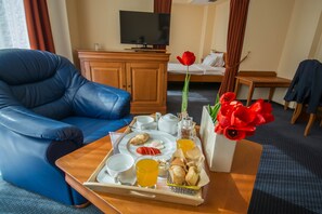 Daily buffet breakfast (EUR 10 per person)