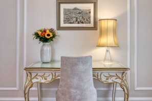 Deluxe Acropolis, Guest room, 1 King, Acropolis view, City View | Premium bedding, minibar, in-room safe, individually decorated
